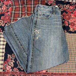 Hollister Light Blue Straight Leg Jeans with Floral Embroidery 6s/28s